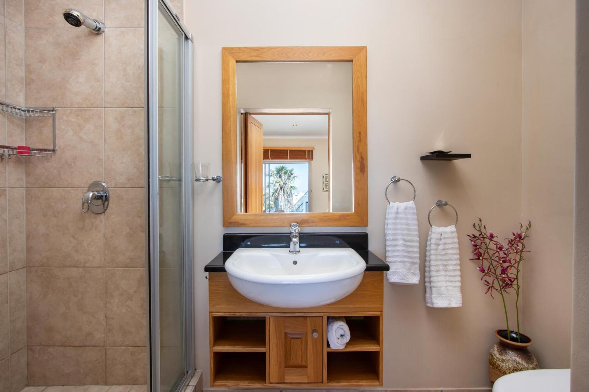 Villa Ocean View Living à Hermanus Extérieur photo